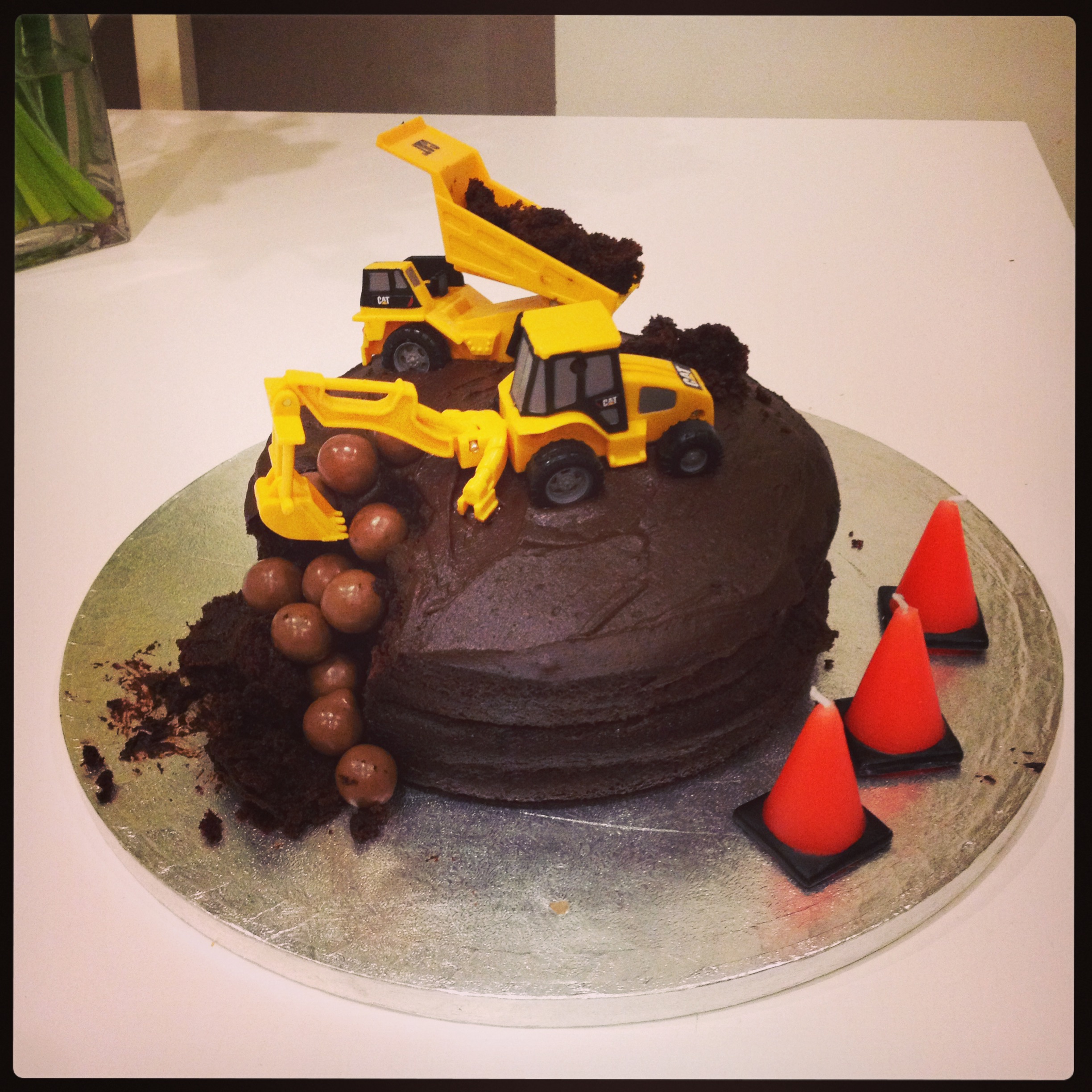 Construction Birthday Cake