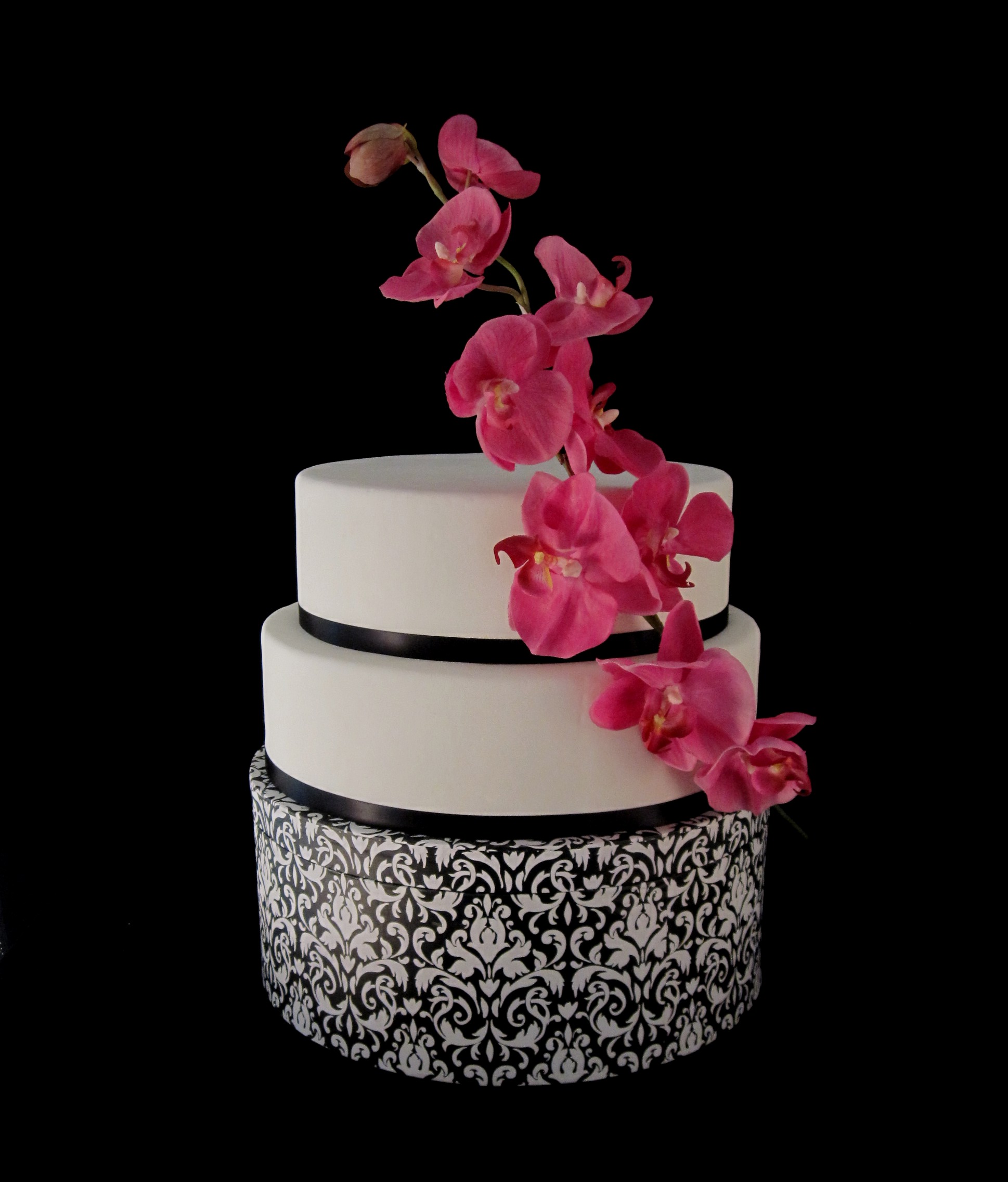 Hot Pink and Black Wedding Cake