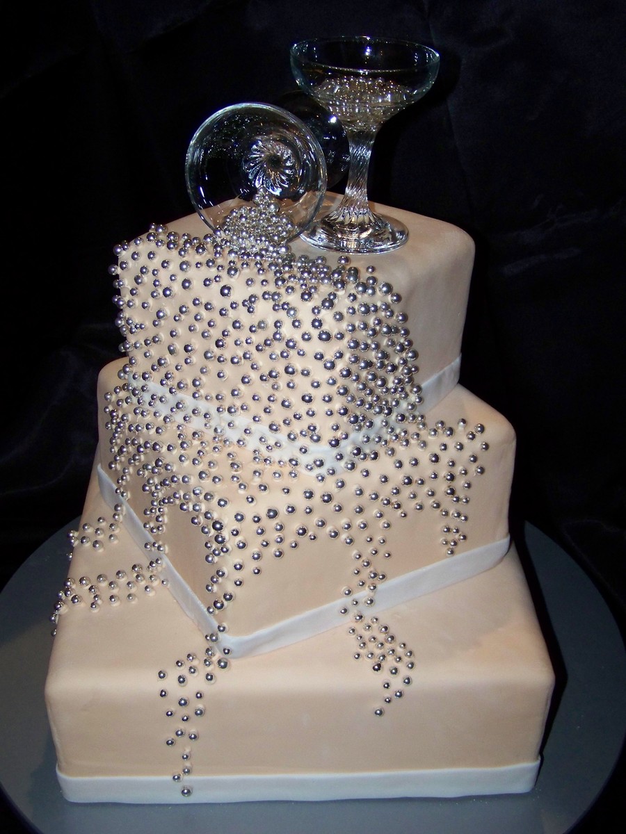 Black and Champagne Wedding Cake