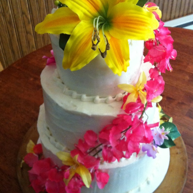 Hawaiian Theme Wedding Cake