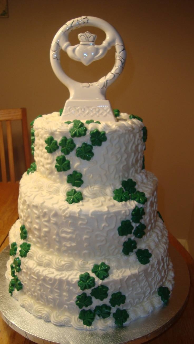 13 Photos of Gaelic Wedding Cakes