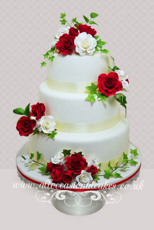 Ivy Leaves Wedding Cake