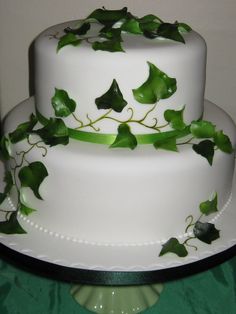 Ivy Leaves Wedding Cake