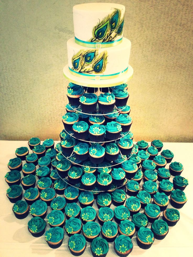 Peacock Wedding Cake Cupcakes