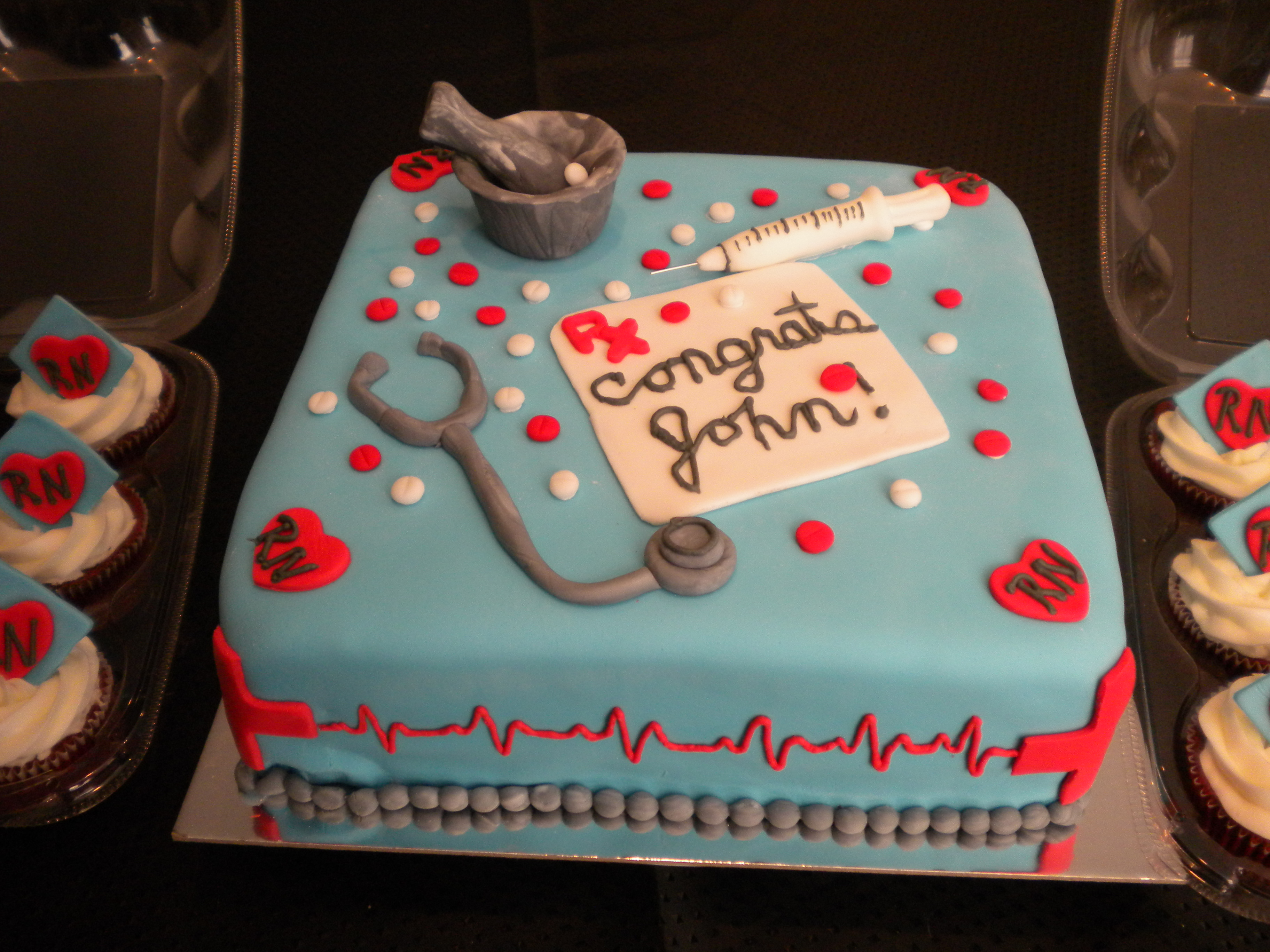 Registered Nurse Graduation Cakes