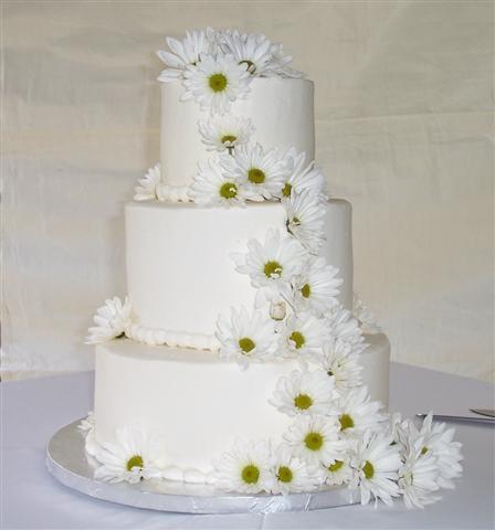 Daisy Wedding Cakes with Flowers