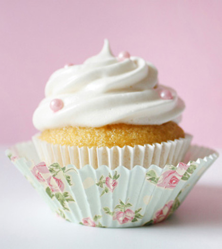 Fluffy Vanilla Cupcake Frosting Recipe