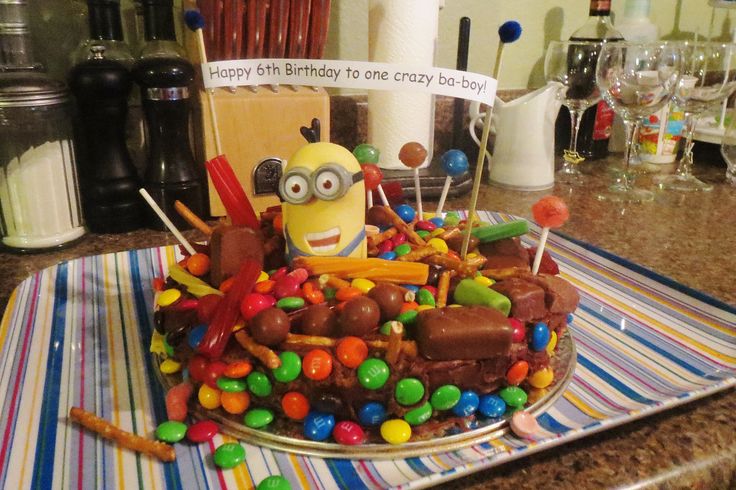 Homemade Minion Birthday Cake