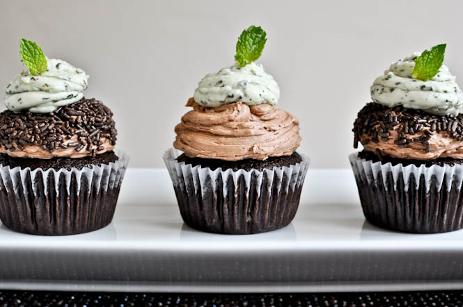 Mint Chocolate Cupcakes with Frosting