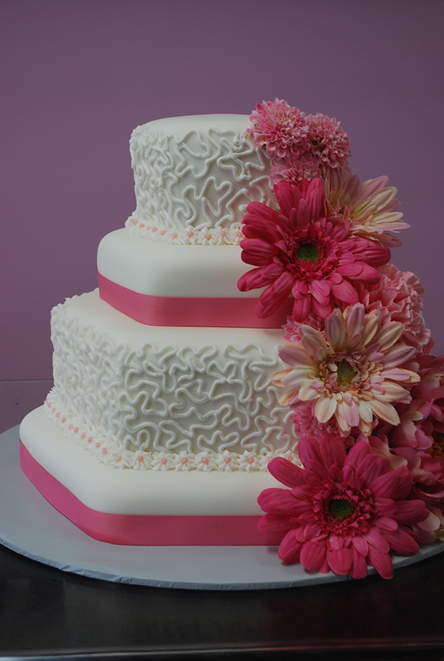 Wedding Cake with Gerber Daisies