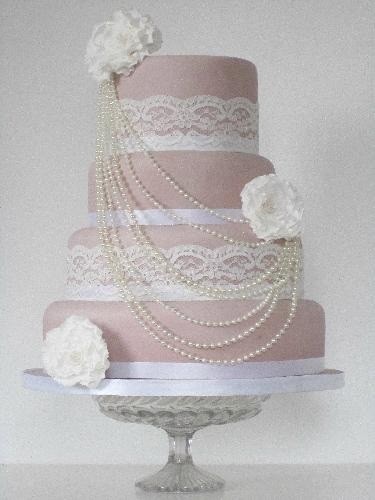 Lace and Pearls Wedding Cake