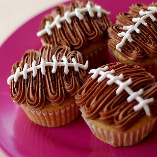 Bowl Super Football Cupcakes