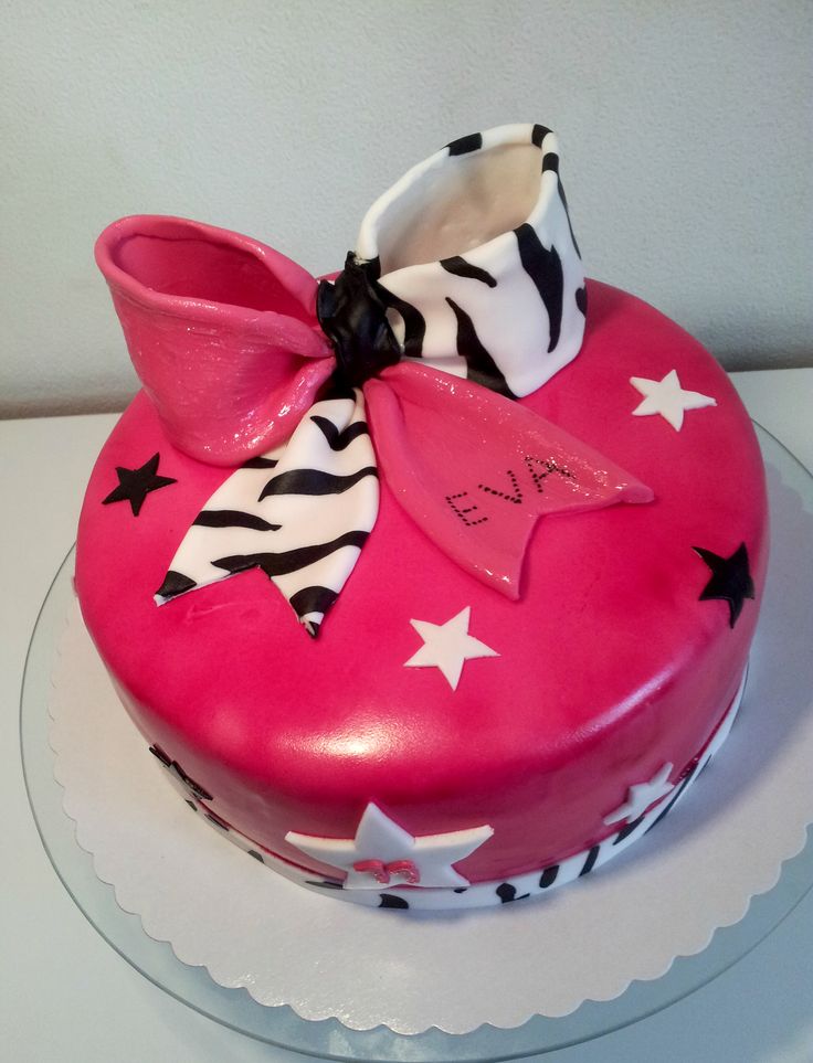 Cheerleader Birthday Cake