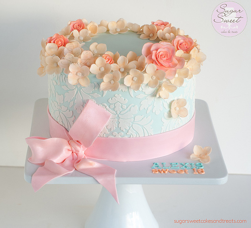 Shabby Chic Sweet 16 Cake