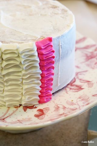 Ruffle Cake Decorating