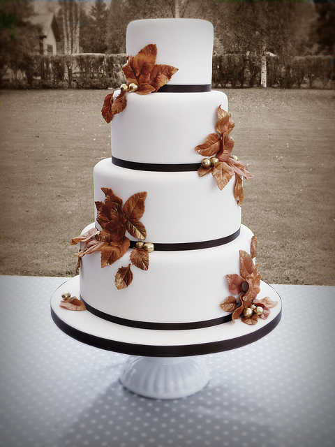 Autumn Fall Wedding Cakes