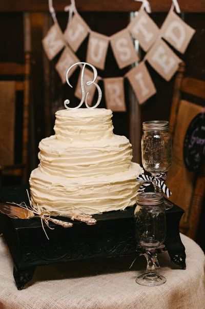 Country Style Wedding Cake