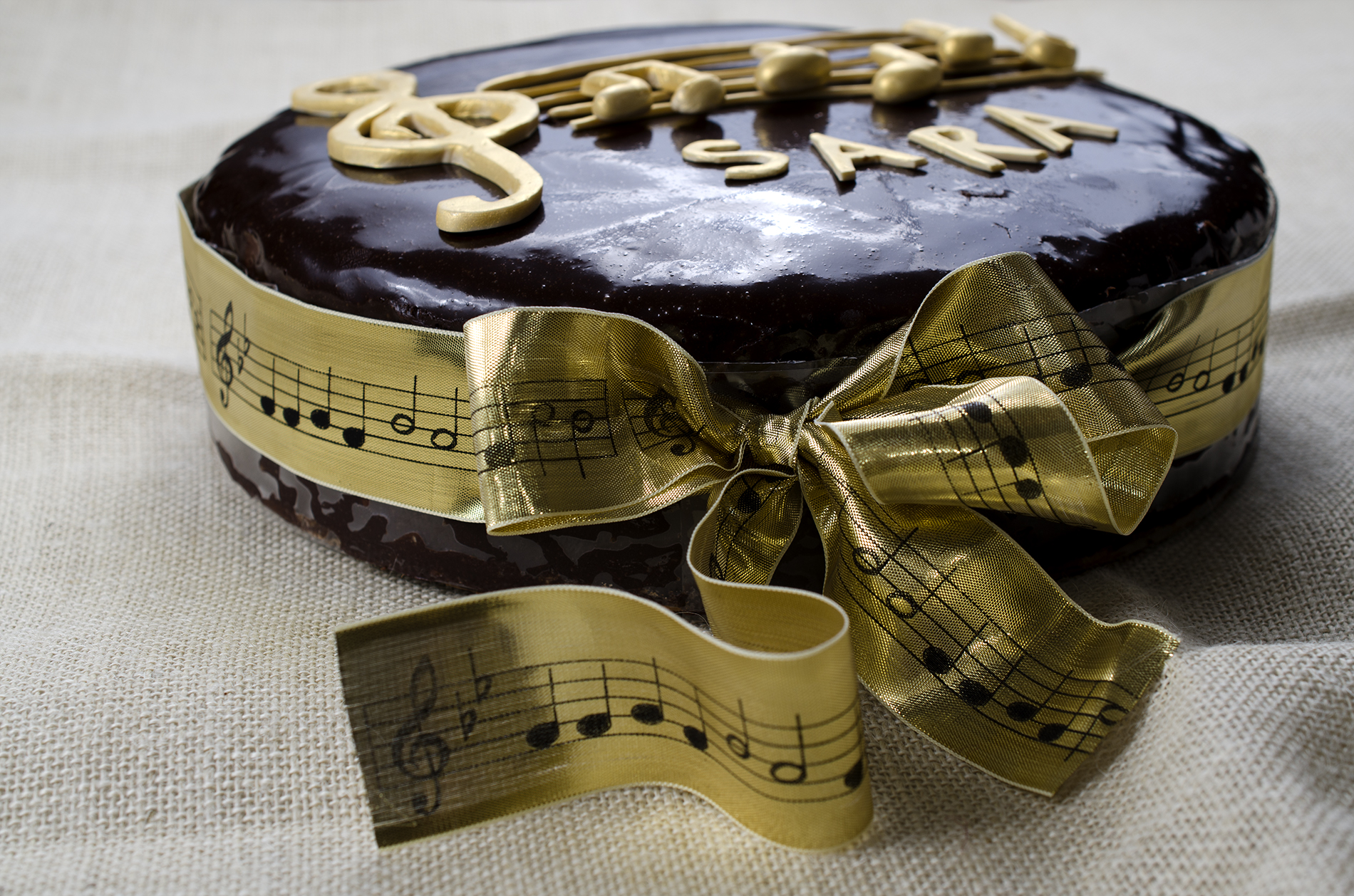 Happy Birthday Music Cake