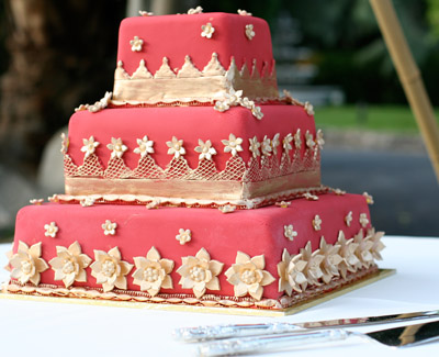 Indian-themed Wedding Cake