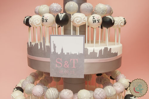 New York Themed Wedding Cake