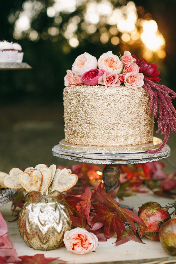 11 Photos of Gold Fall Wedding Cakes