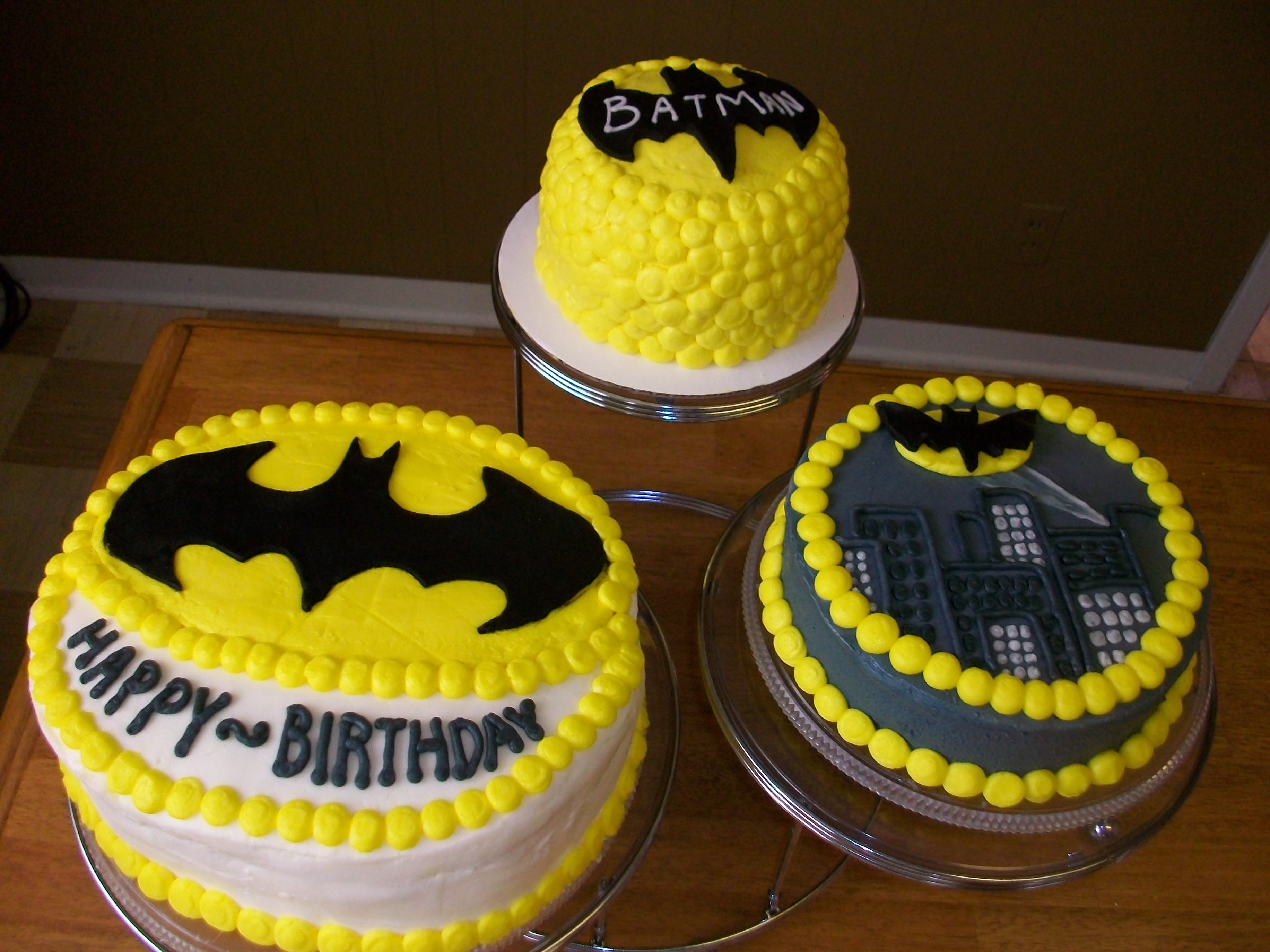 Batman Cupcake Cake