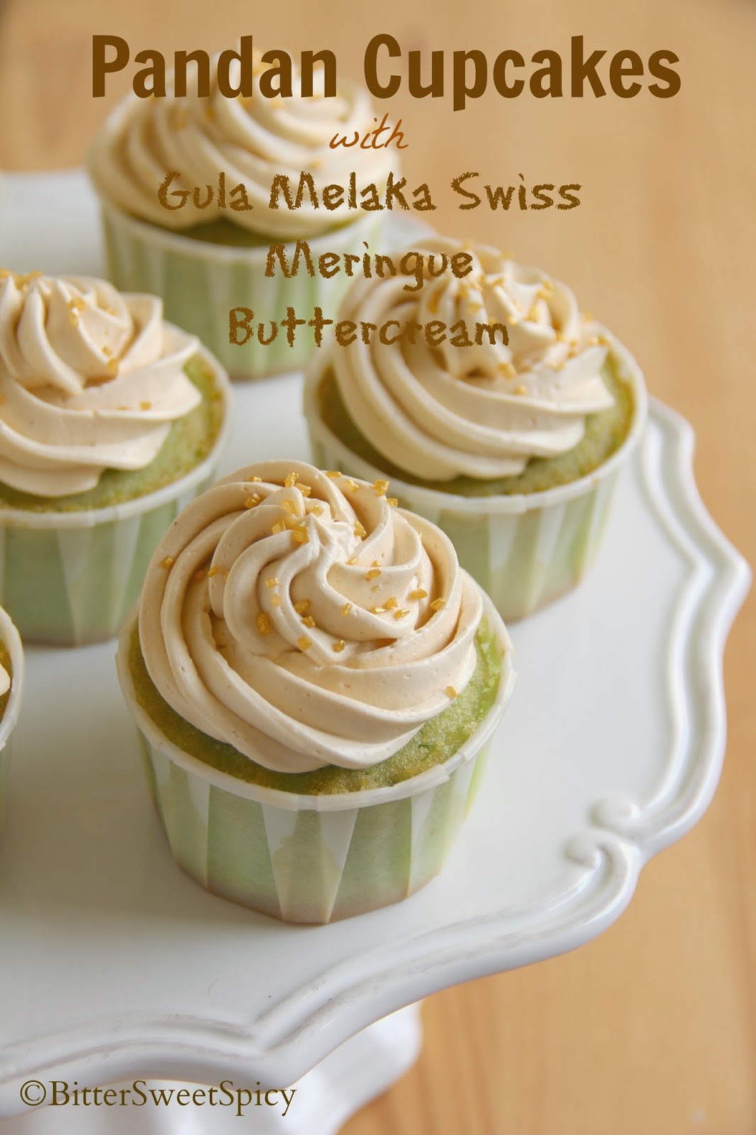 Decorating Cupcakes with Buttercream Frosting