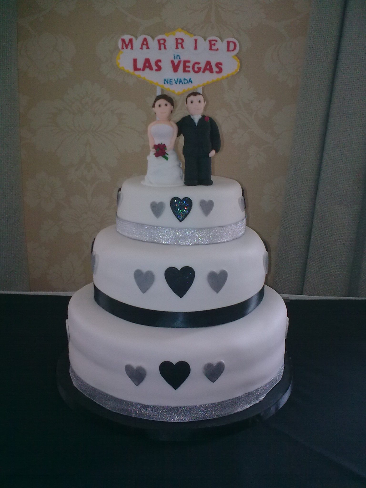 Las Vegas Wedding Cake