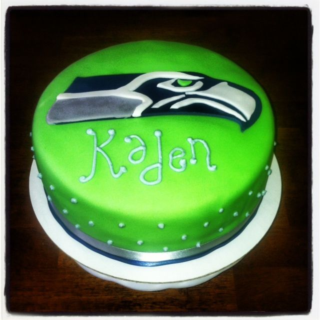 10 Photos of Seattle Seahawks B Day Cakes