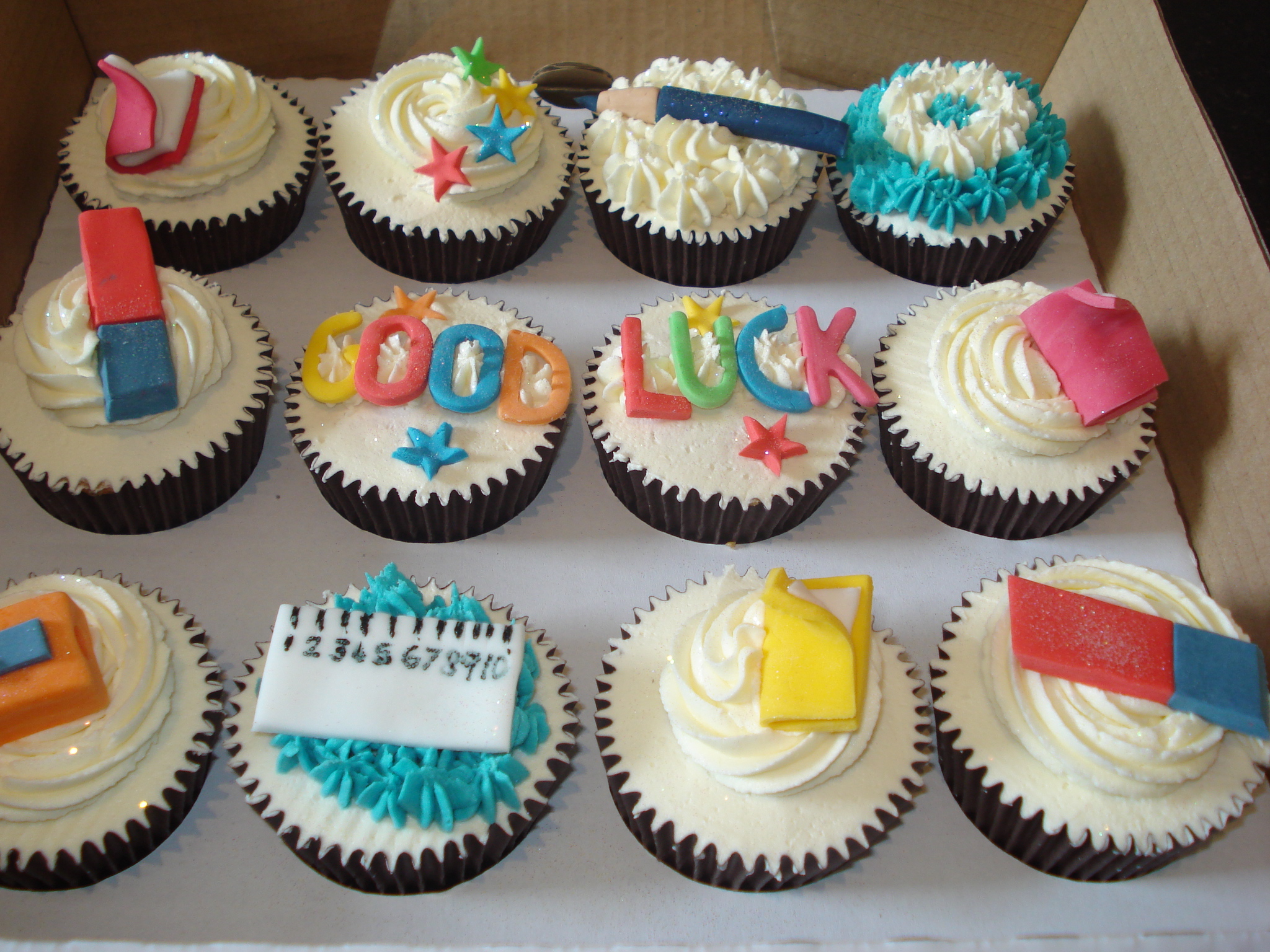 Back to School Themed Cupcakes Cakes