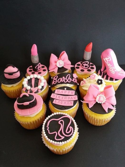 12 Photos of Little Barbie Cupcakes