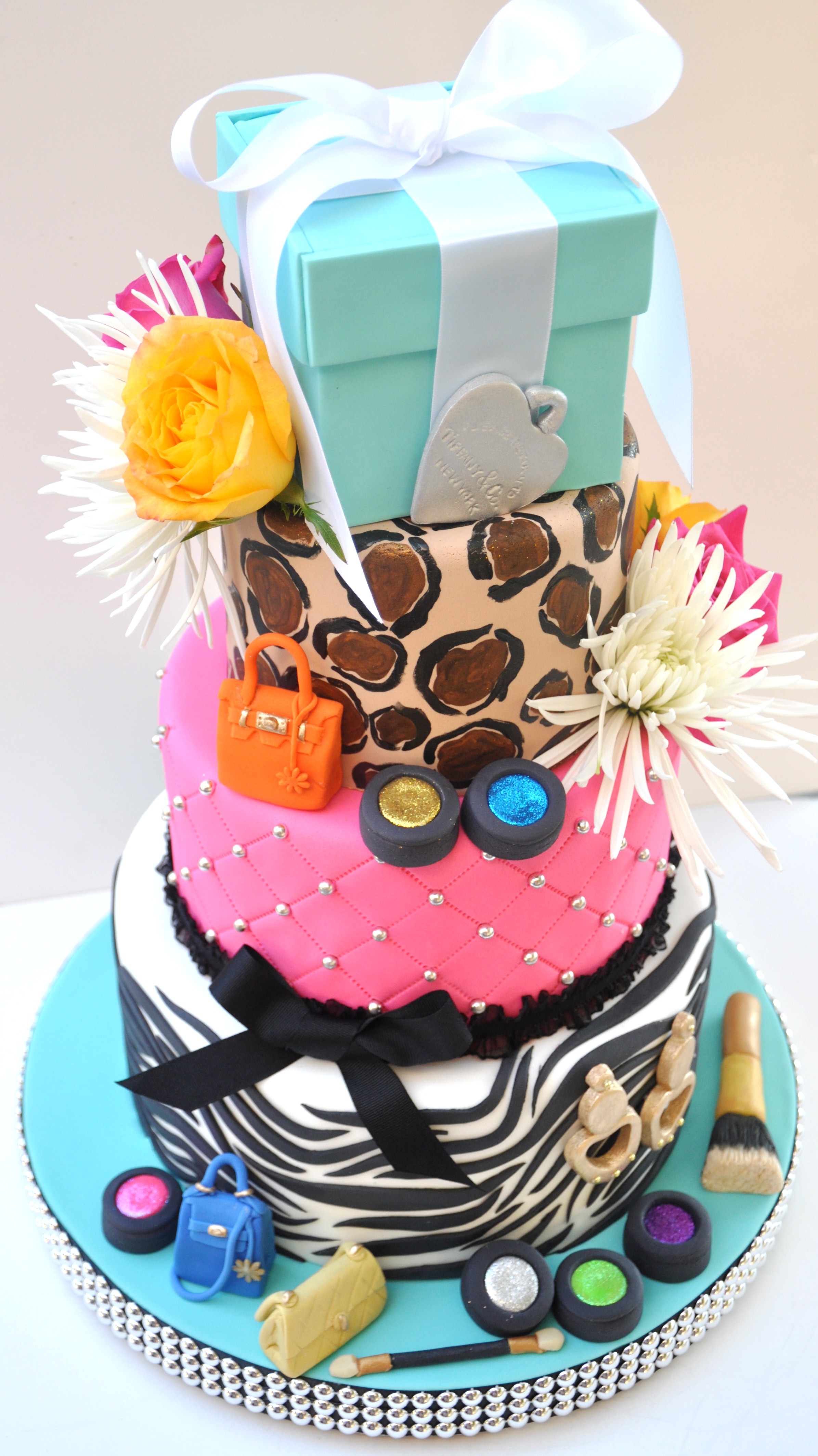 12 Photos of Makeup Diva Birthday Cakes