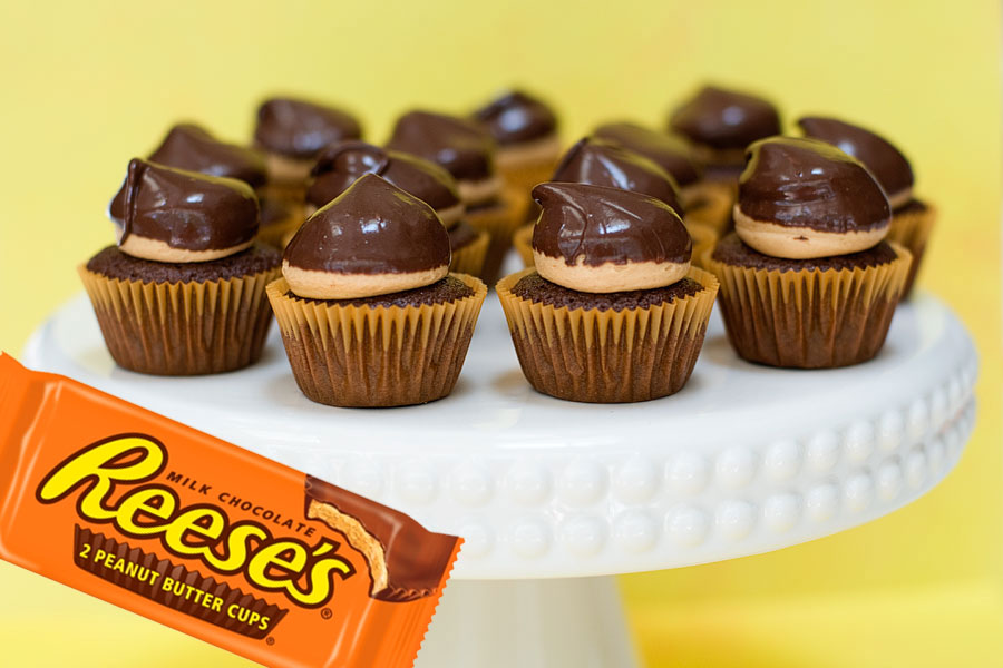 8 Photos of Mini Reese's Peanut Butter Cups Cupcakes