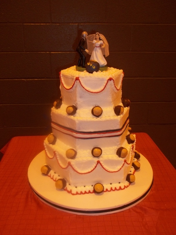 Ohio State Buckeye Wedding Cake