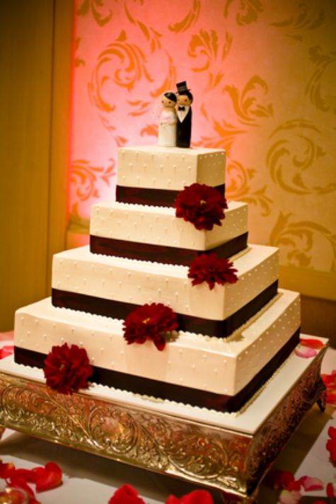 Porto's Wedding Cake