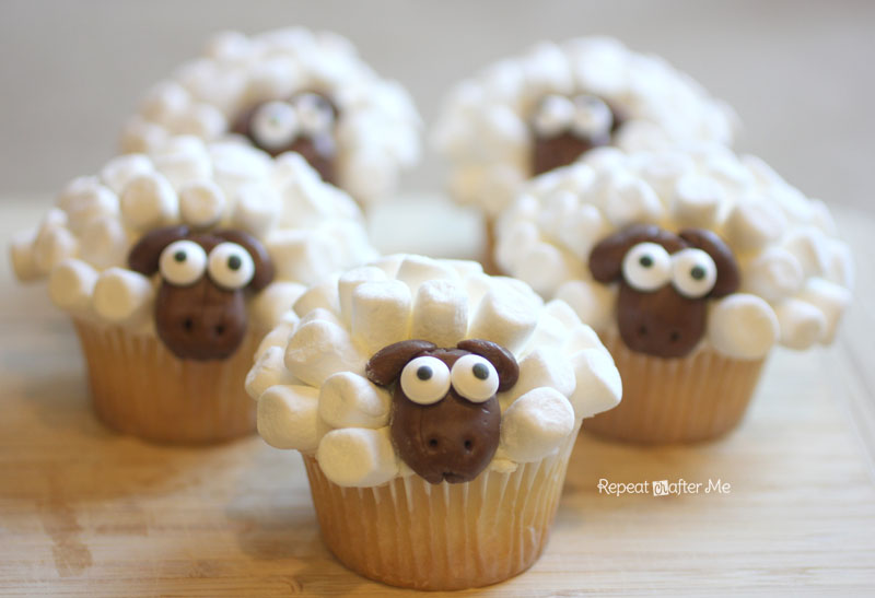 11 Photos of Lamb Themed Cupcakes