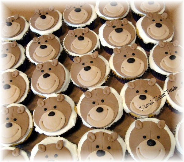 6 Photos of Cupcakes Bear Grrouped