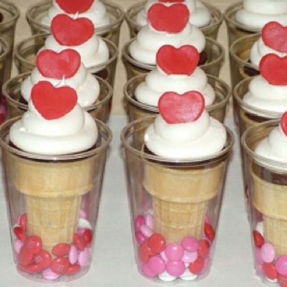 Valentine's Day Ice Cream Cone Cupcakes