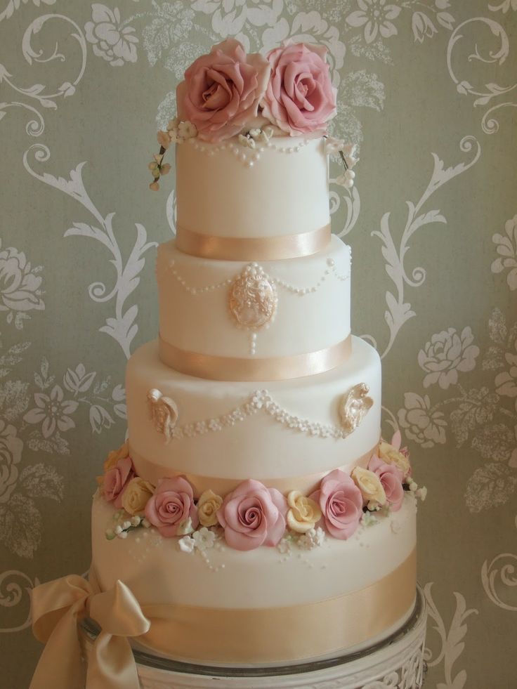 Vintage Wedding Cake