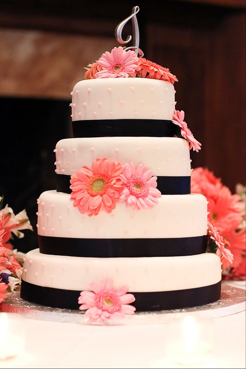 Wedding Cakes Gerbera Daisies