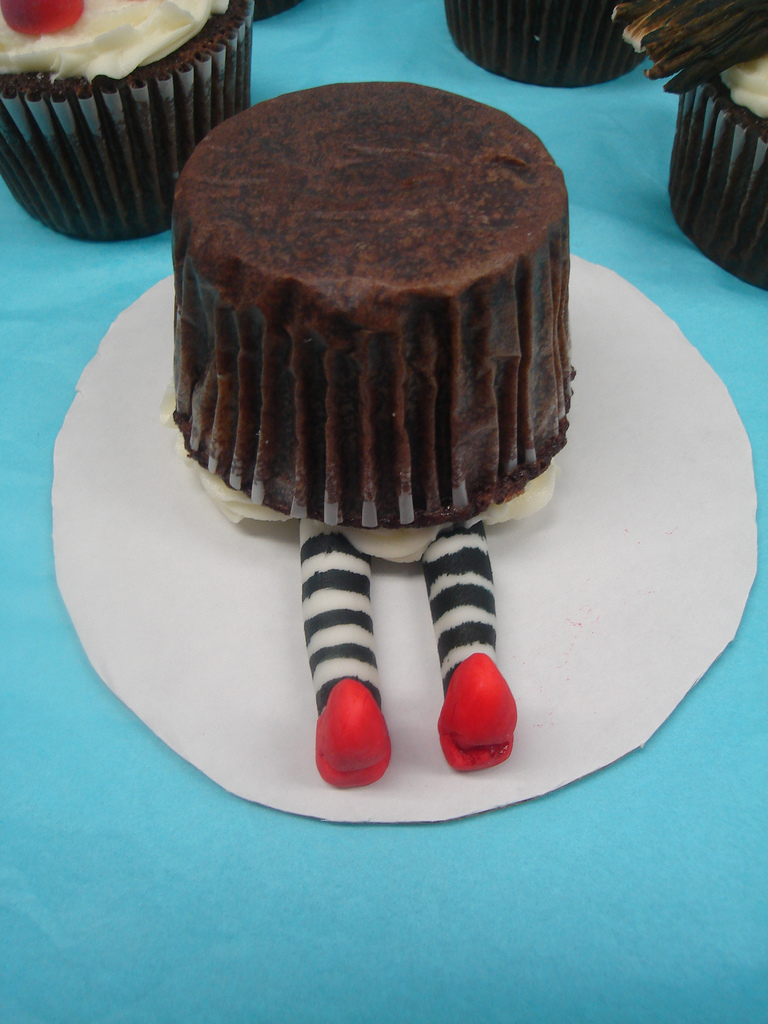 Wizard of Oz Wicked Witch Cupcake