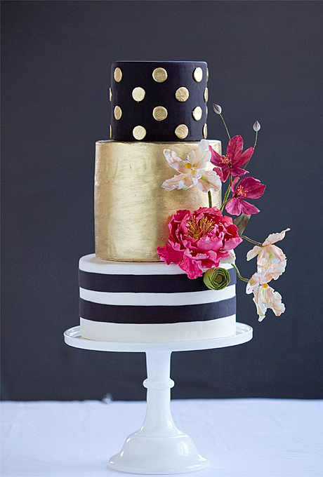 Black and Gold Wedding Cake