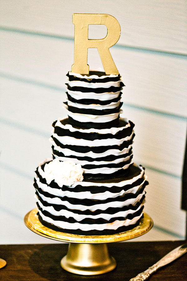 Black and White Gold Wedding Cake