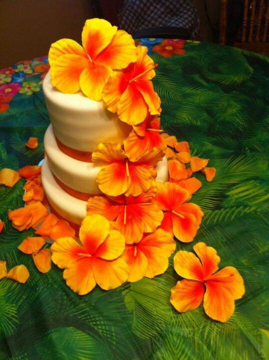 13 Photos of Luau Flower Cakes