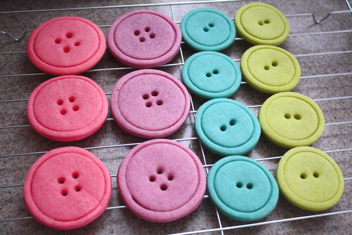 Lalaloopsy Button Cookies