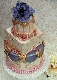 Romantic Vintage Wedding Cake