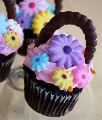 6 Photos of Flower Basket Cupcakes